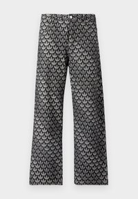 MONOGRAM PANT - Sirgete säärtega teksad - black