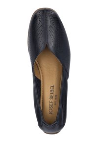 Morskie, skórzane baleriny z perforowanym wzorem, o migdałowym nosku, elastycznych bocznych panelach i wyściełanym wnętrzu. Logo marki widoczne na wkładce.