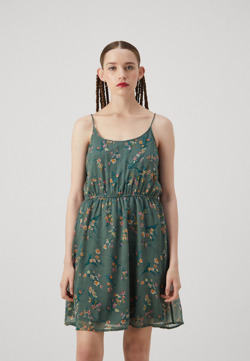 Vero Moda - VMSMILLA SINGLET SHORT DRESS - Day dress - laurel wreath, Enlarge