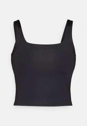Czarny crop top z kwadratowym dekoltem i szerokimi ramiączkami. Wykonany z gładkiego, elastycznego materiału o dopasowanej sylwetce. Bez zdobień.