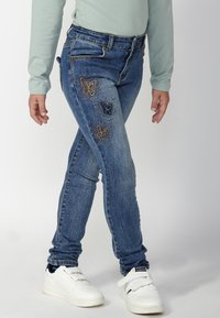 Koroshi Traperice uskog kroja - azul med   medium blue