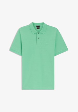 Mintgrünes Kurzarm-Poloshirt mit zwei Knöpfen und kleinem "BOSS"-Logo auf der linken Brust.
