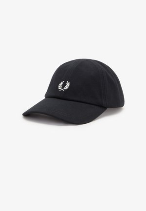 Schwarze Baseballkappe mit gebogenem Schirm und kleinem weißem Lorbeerkranz, der mittig auf der Vorderseite gestickt ist, präsentiert vor weißem Hintergrund.