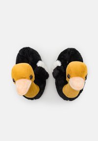 Pier One UNISEX - Domácí obuv - black/yellow