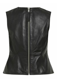 Čierna kožená vesta bez rukávov so strieborným predným zipsom a jemným prešitím na bielom pozadí.