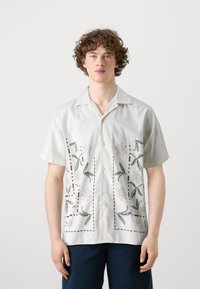 Jack & Jones JORSEAN RESORT - Shirt - cloud dancer