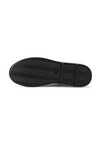 Suola di scarpa in gomma nera con un motivo a zigzag, caratterizzata da tre scanalature orizzontali per flessibilità e trazione. Finitura liscia.
