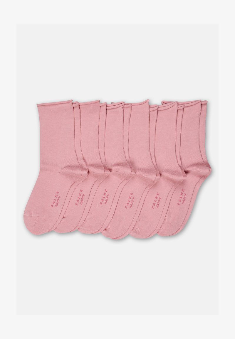 Sedem párov svetloružových členkových ponožiek usporiadaných vedľa seba, každé s nápisom "FALKE HAPPY" na podrážke.