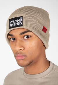 Unselected, taupe