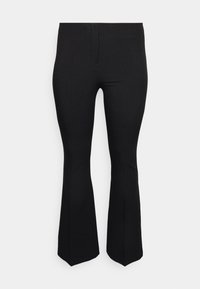 Zwarte uitlopende broek met een gladde textuur, met een aansluitende taille en uitlopende pijpen, gemaakt van rekbaar materiaal.