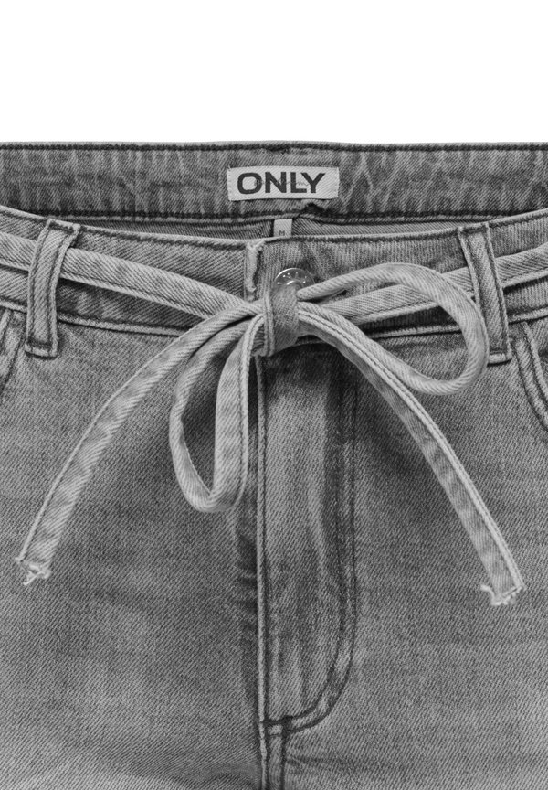 ONLGIANNA BELTED - Denim shorts - grau3