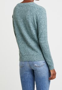 Vero Moda Tall Stickad tröja - green