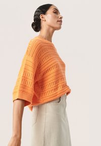 Soaked in Luxury RAVA RINNA - Stickad tröja - tangerine