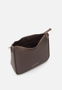 Valentino Bags NEVER - Taška s příčným popruhem - taupe
