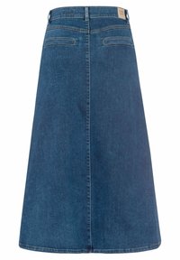 Džínová A-line sukně v tmavě modré barvě s poloviční délkou, s páskem, dvěma zadními kapsami a čistým lemem.