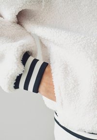 Next VARSITY - Nattøj trøjer - ecru