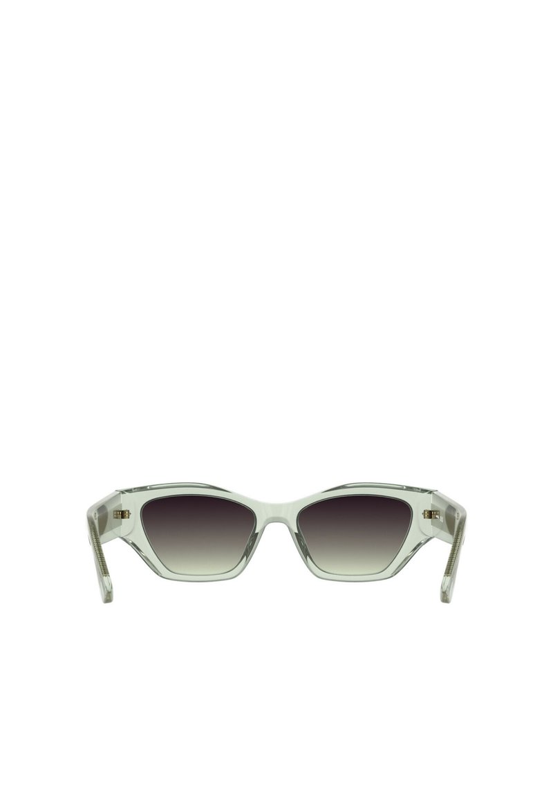 Lunettes de soleil surdimensionnées transparentes avec une monture géométrique, des verres dégradés s'assombrissant du gris au noir, et des accents dorés sur les branches.