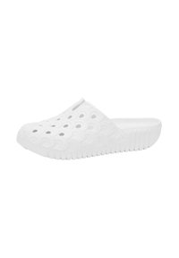 Zoccoli bianchi slip-on realizzati in materiale testurizzato con ritagli circolari su tutta la superficie. Suola spessa e scanalata per una migliore aderenza. Design della punta tonda.
