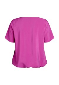 Maglietta a maniche corte con collo rotondo di un vivace rosa. Tessuto liscio e leggero con una vestibilità rilassata e orlo leggermente curvo sul retro.