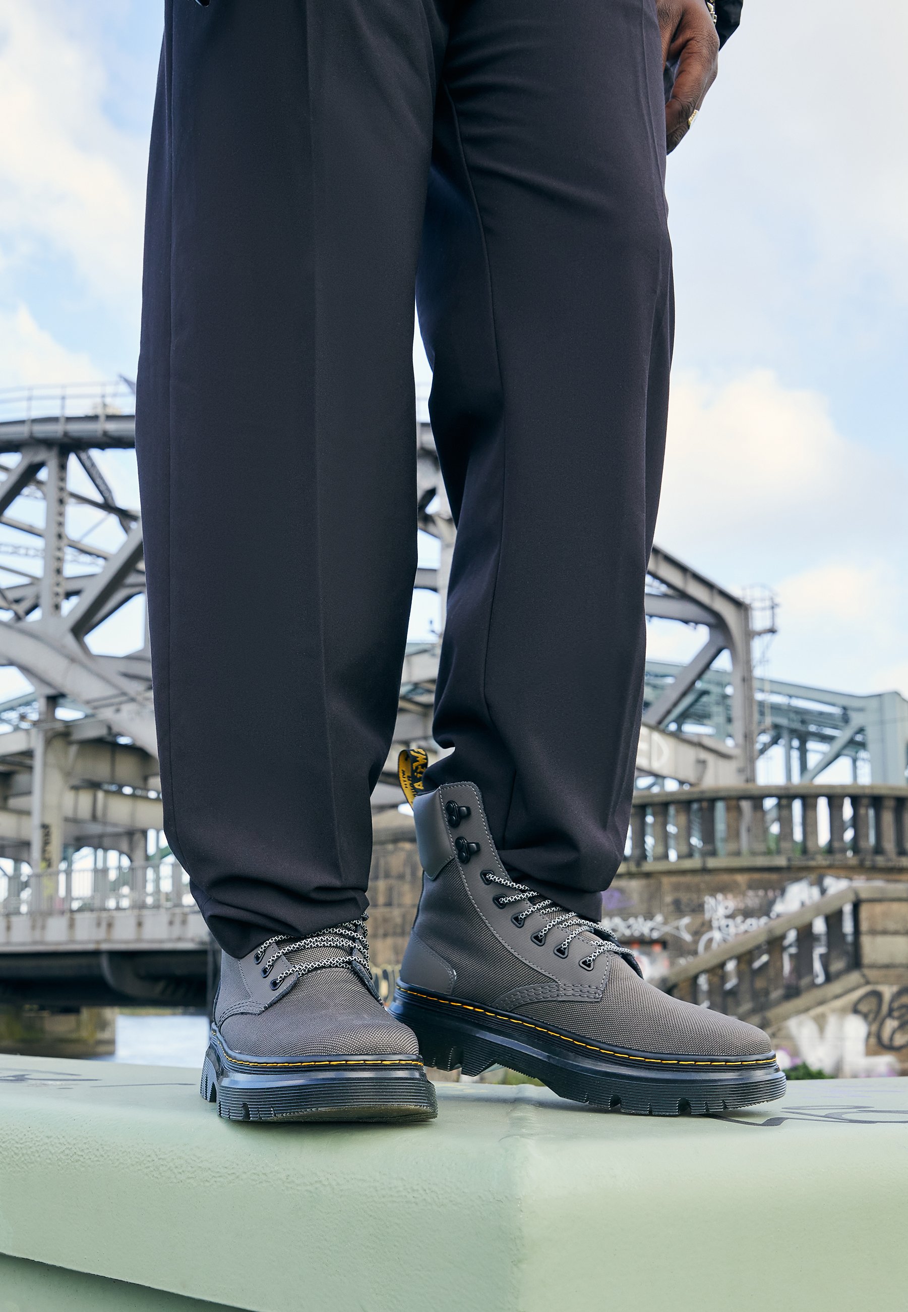 Dr. Martens TARIK EXTRA TOUGH 50/50 UNISEX - Veterboots -  gunmetal/donkergrijs gemêleerd - Zalando.nl