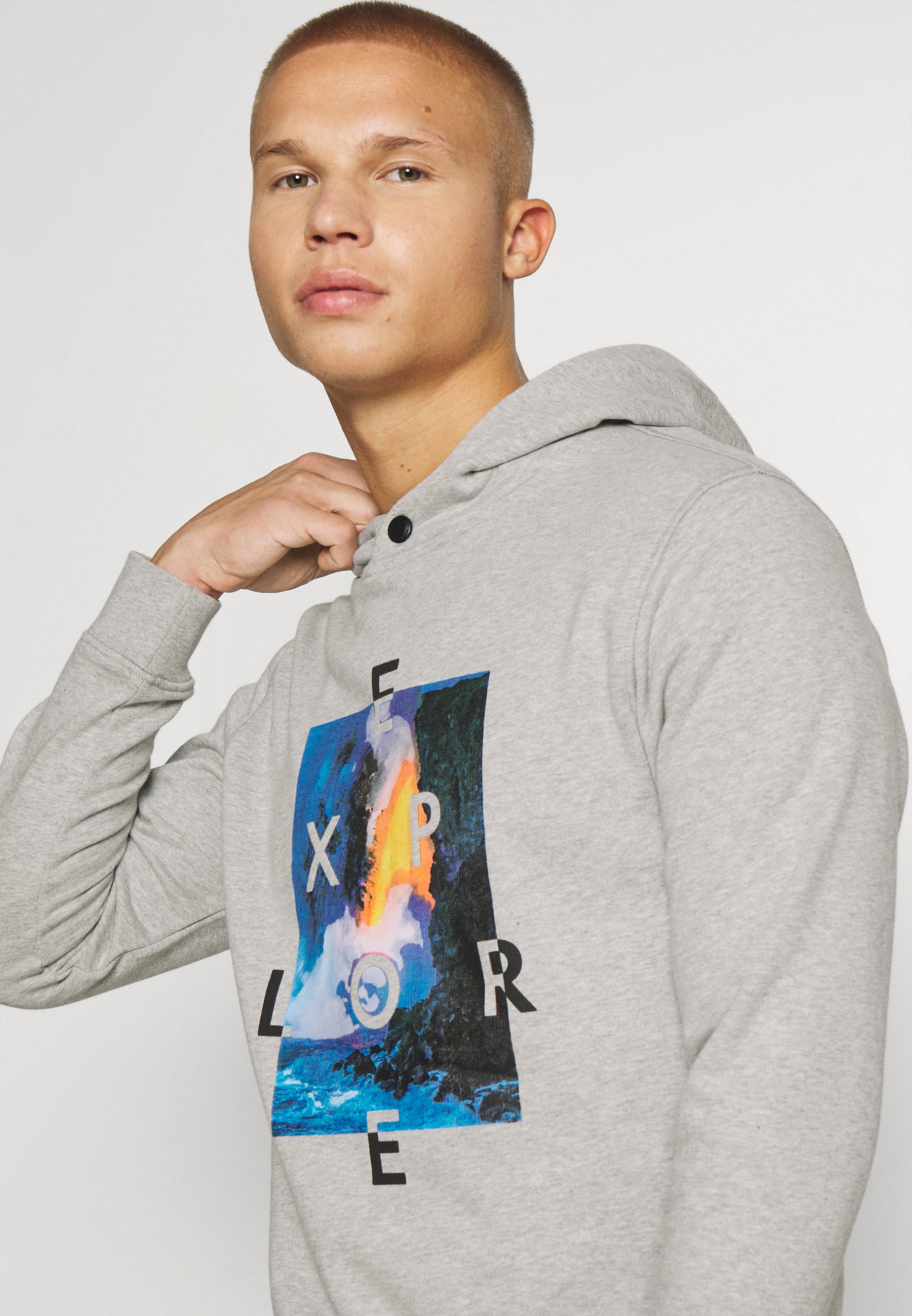 new light sweatshirt