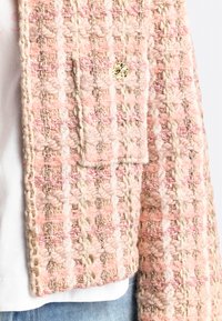 Rich & Royal MIT GOLDENEN KNÖPFEN - Summer jacket - rose shadow