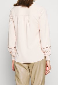 Forever New Bluse - light pink