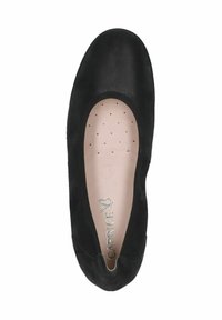 Bailarinas de ante negro con un acabado suave, punta redondeada y lados recortados. Cuentan con una plantilla de color beige claro con perforaciones y un logo plateado.