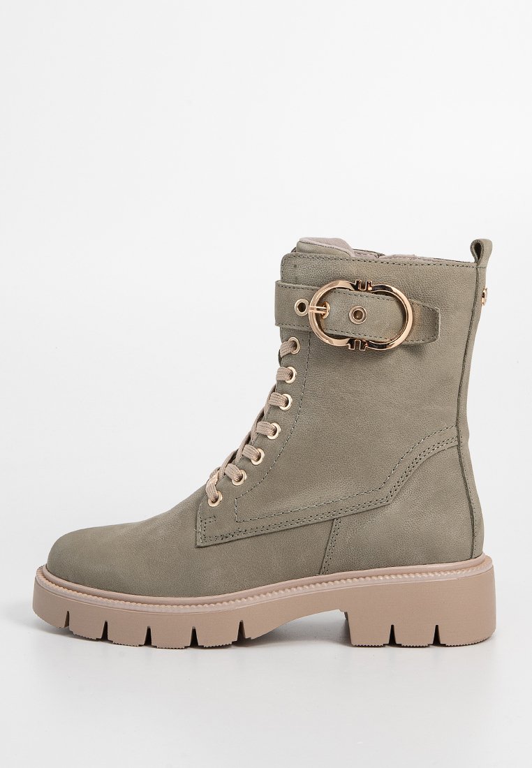 Caprice Veterboots lichtgroen Caprice Veterboots lichtgroen