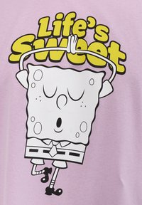Re:Covered SPONGEBOB LIFES SWEET - Printtipaita - purple