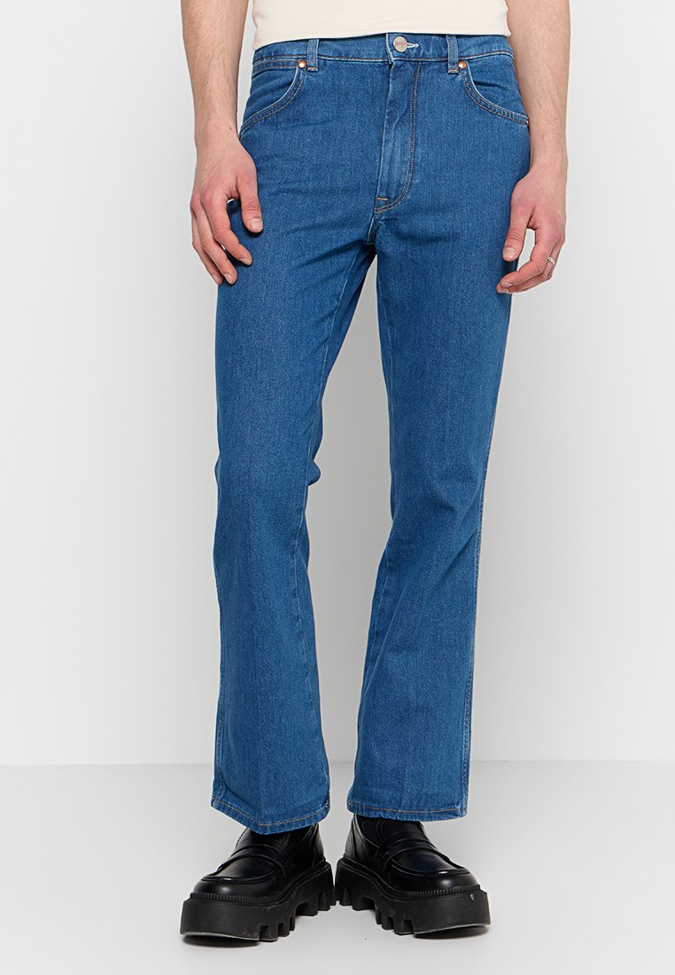 SLIM FIT