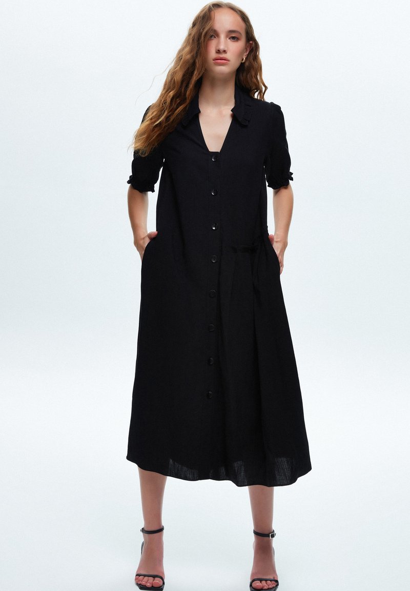 adL FRONT BUTTONED FRILLED - Robe chemise - black/noir - ZALANDO.FR