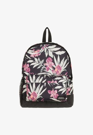 Zwarte rugzak met bloemenpatroon, versierd met roze orchideeën en groene bladeren, voorzien van een mesh zijvak en een stevige bovenhandgreep.