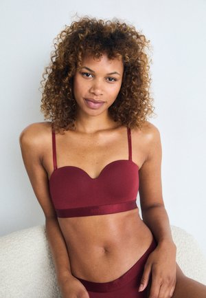WIRELESS BEA - Push up -rintaliivit - medium red