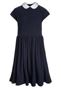 Laivastonsininen mekko, jossa on lyhyet hihat, valkoinen Peter Pan -kaulus, vartalonmyötäinen yläosa ja kerrostettu hame. Kangas vaikuttaa pehmeältä ja teksturoidulta.