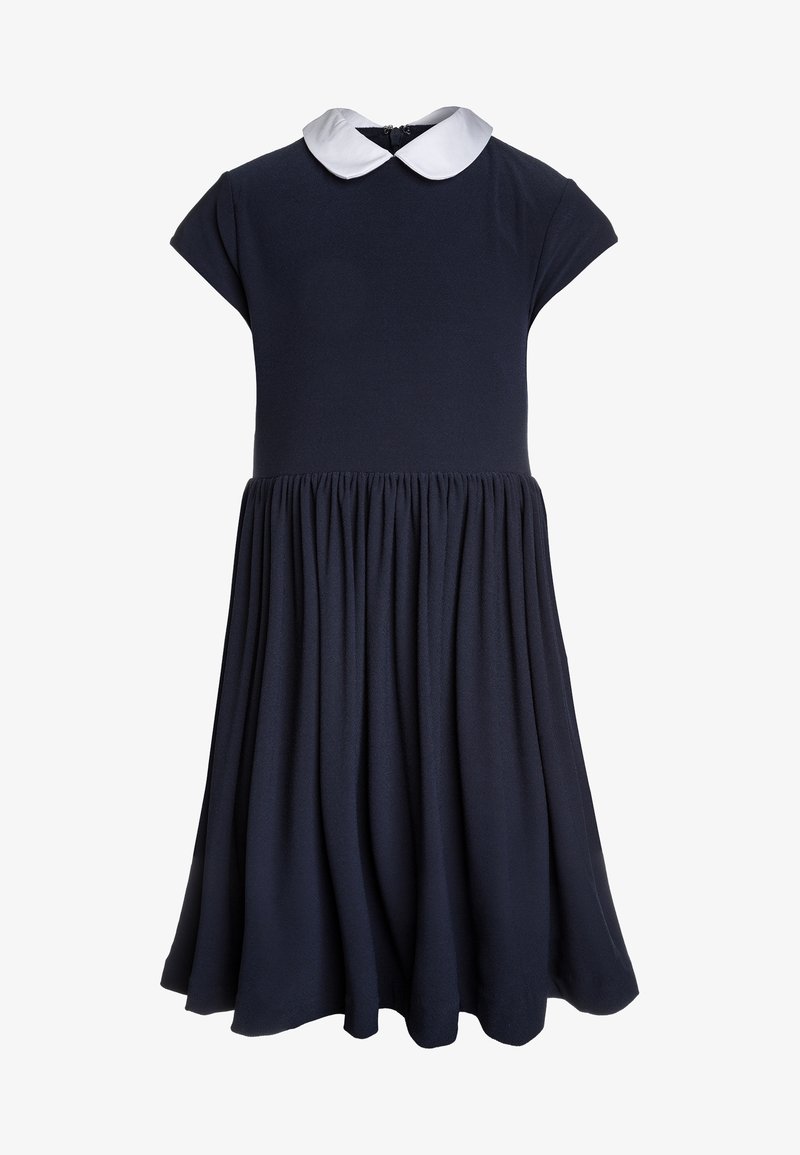 Marineblaues Kleid mit kurzen Ärmeln, weißem Peter-Pan-Kragen, tailliertem Oberteil und gerafftem Rock. Der Stoff wirkt weich und strukturiert.