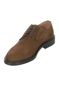 Braune Wildleder-Halbschuhe mit runder Spitze, fünf Ösen-Schnürung, schwarzer Sohle und glatter Textur.