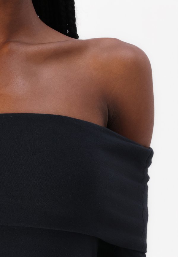 Long-Sleeve Cotton-Blend Seamless Fabric Tuckable Off-The-Shoulder Top - Long sleeved top4