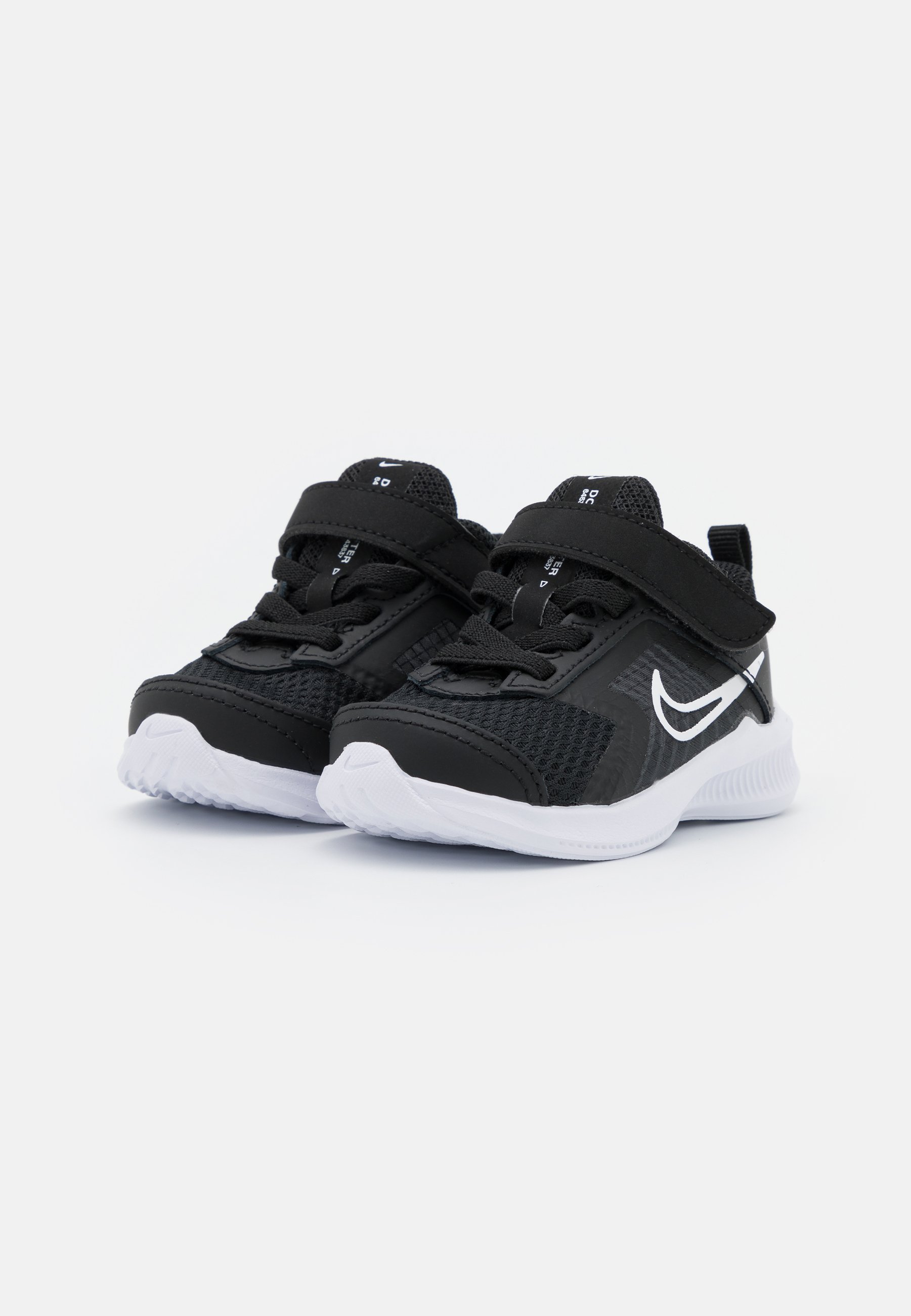 Nike Performance DOWNSHIFTER 11 - Neutralios pronacijos bėgimo bateliai -  black/white/juoda - Zalando.lt