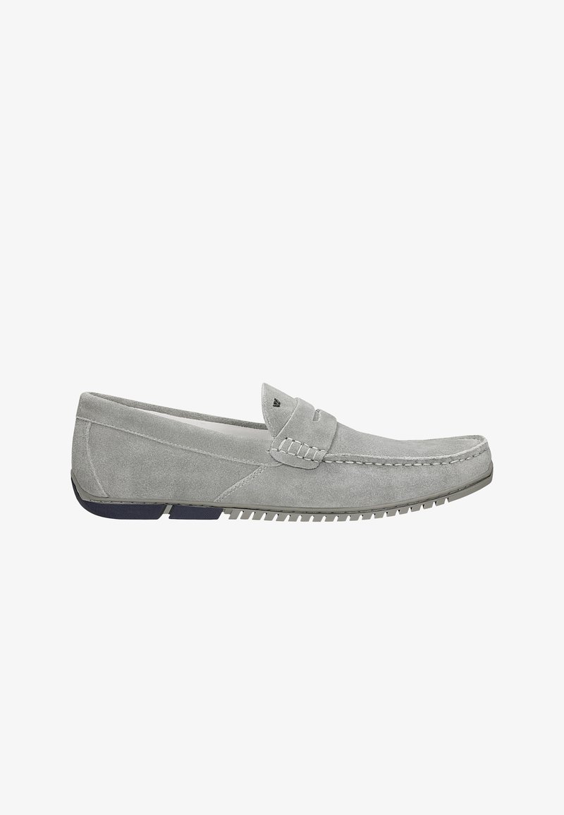 Grauer Wildleder-Loafer mit gestickten Details, erhöhtem Kragen und Gummisohle. Besitzt einen marineblauen Akzent auf der Sohle für zusätzlichen Kontrast.