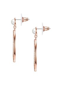 Pendientes de oro rosa con un diseño de aro circular. Acentuados con una perla suave y un borde texturizado. Seguros con un respaldo a presión.