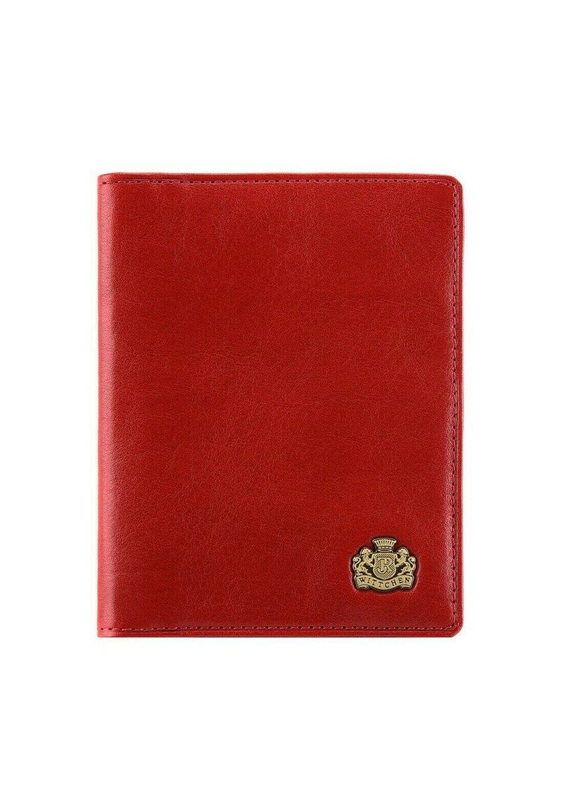 Porte-documents en cuir rouge avec une texture lisse, présentant un accent en logo doré dans le coin inférieur droit et des bords cousus.