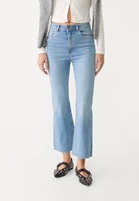 Stradivarius Jeans a zampa - light blue