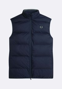 Gilet imbottito blu navy con collo alto, chiusura frontale con cerniera e dettaglio logo. Presenta un design trapuntato e tessuto liscio e leggero.