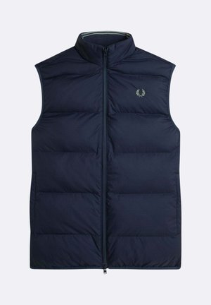Gilet imbottito blu navy con collo alto, chiusura frontale con cerniera e dettaglio logo. Presenta un design trapuntato e tessuto liscio e leggero.
