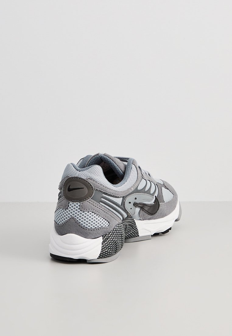 Nike SB NIKE AIR GHOST RACER - Sneaker low - cool grey/black/wolf grey/dark  grey/grau - Zalando.de