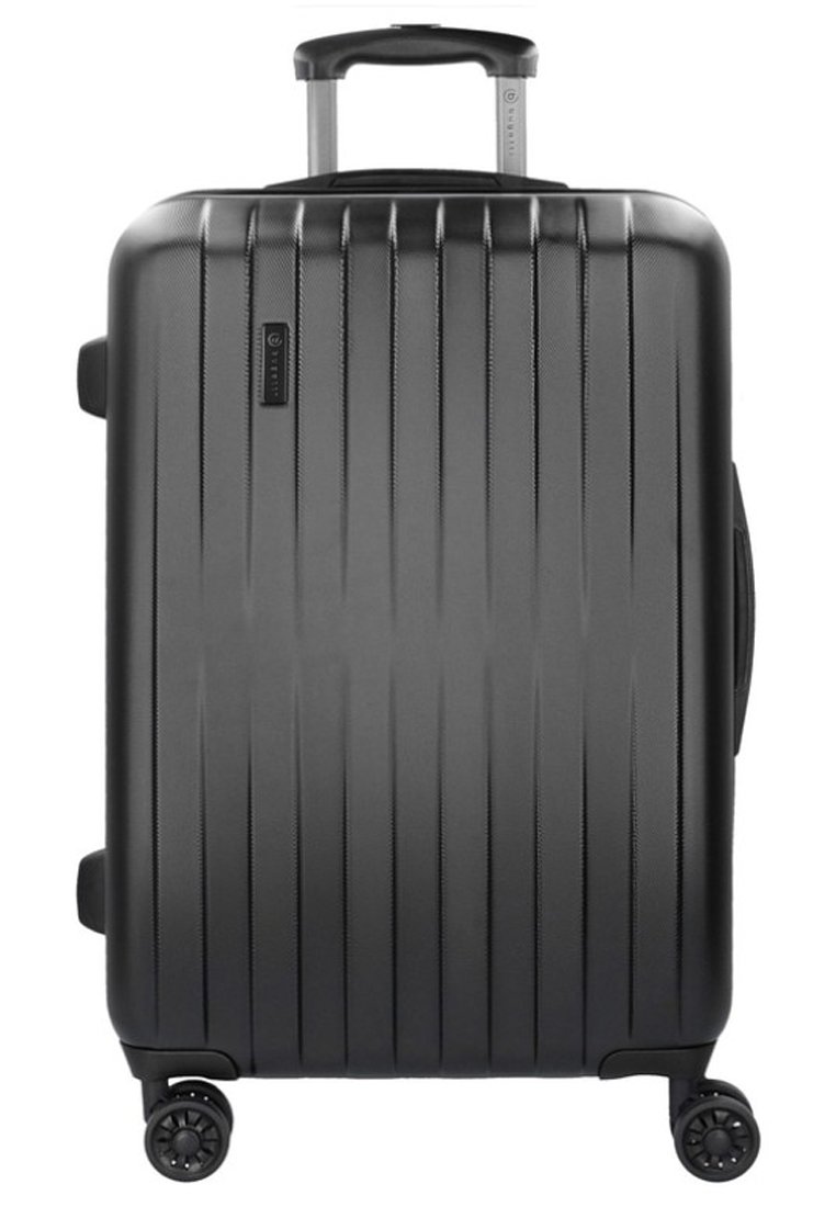 Valigia rigida nera con scanalature verticali, manico retrattile e quattro ruote girevoli. Presenta una superficie resistente e testurizzata.