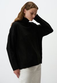 Jimmy Key LONG SLEEVED TURTLENECK  - Trui - black