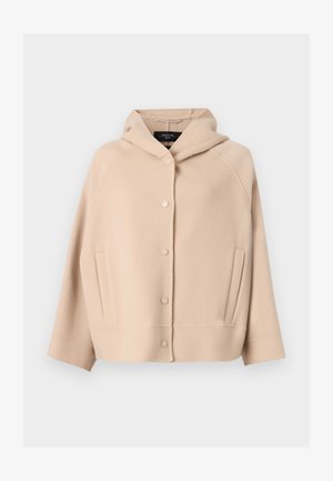 Beige hættejakke med trykknapper foran, lange ærmer og skrå sidelommer, lavet af blødt, tykt stof.