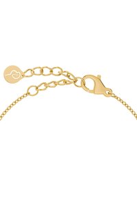 Zelta ķēdes aproce ar omāra aizdari un regulējamām saitēm, ar mazu apaļu piekariņu, kurā ir sirds formas dizains.